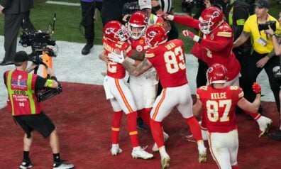 “Chiefs” lieliskā izrādē otro gadu pēc kārtas triumfē “Super Bowl”