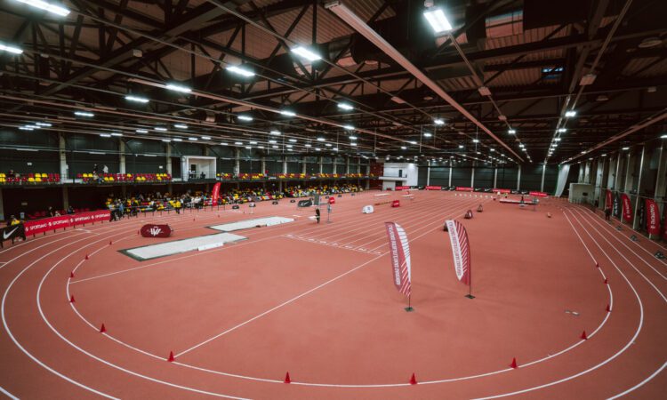 Daugavas stadiona vieglatlētikas manēža