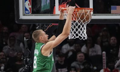 Porziņģim 50% precizitāte, “Celtics” netiek pie 10. uzvaras pēc kārtas