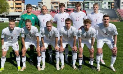 U19 futbola izlase ielaiž mača beigās un zaudē Šveicei