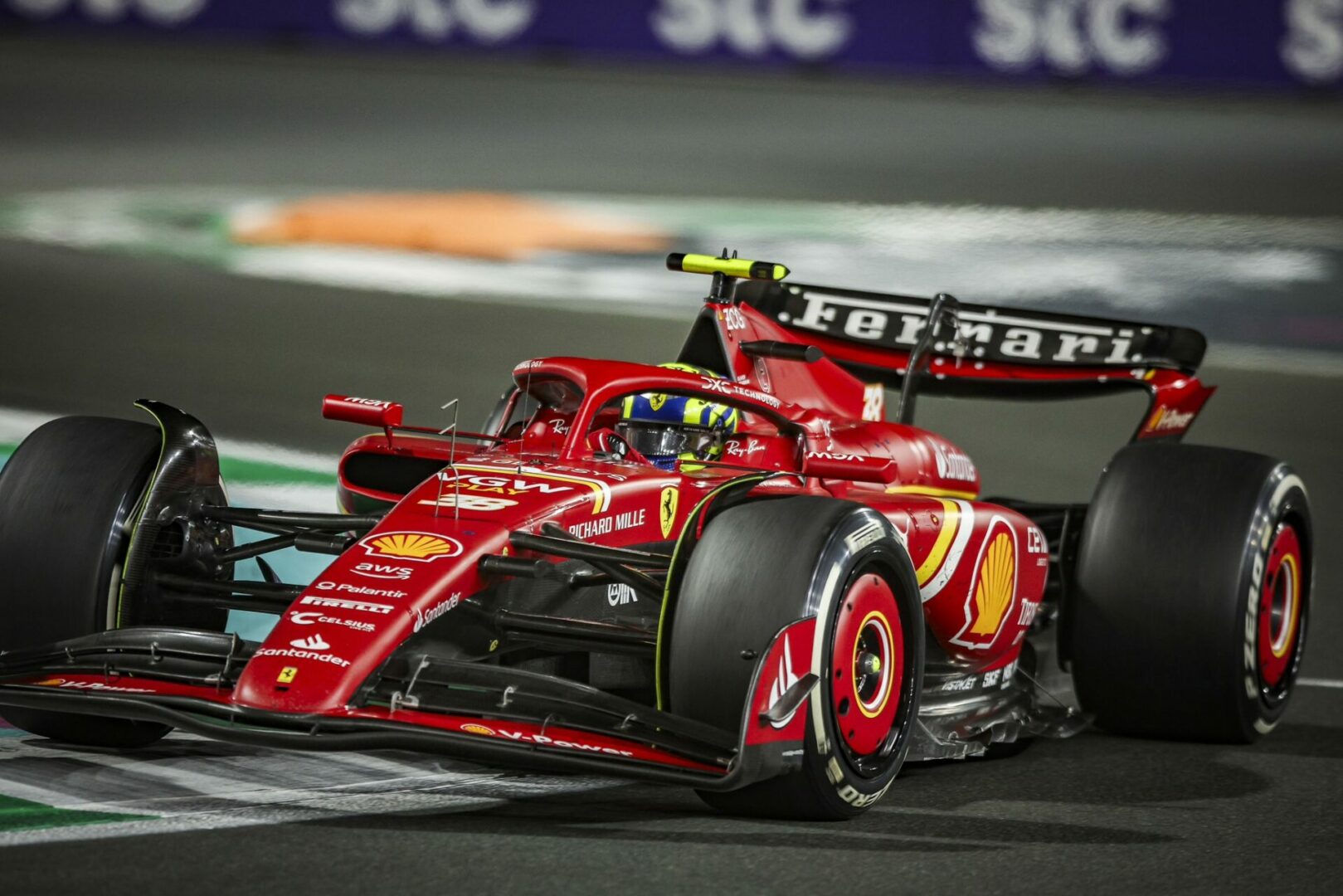 Red Sauda Bērmans F-1 debijā tiek punktos,