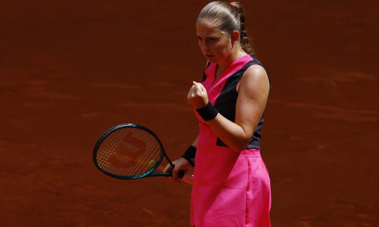 Aļona Ostapenko