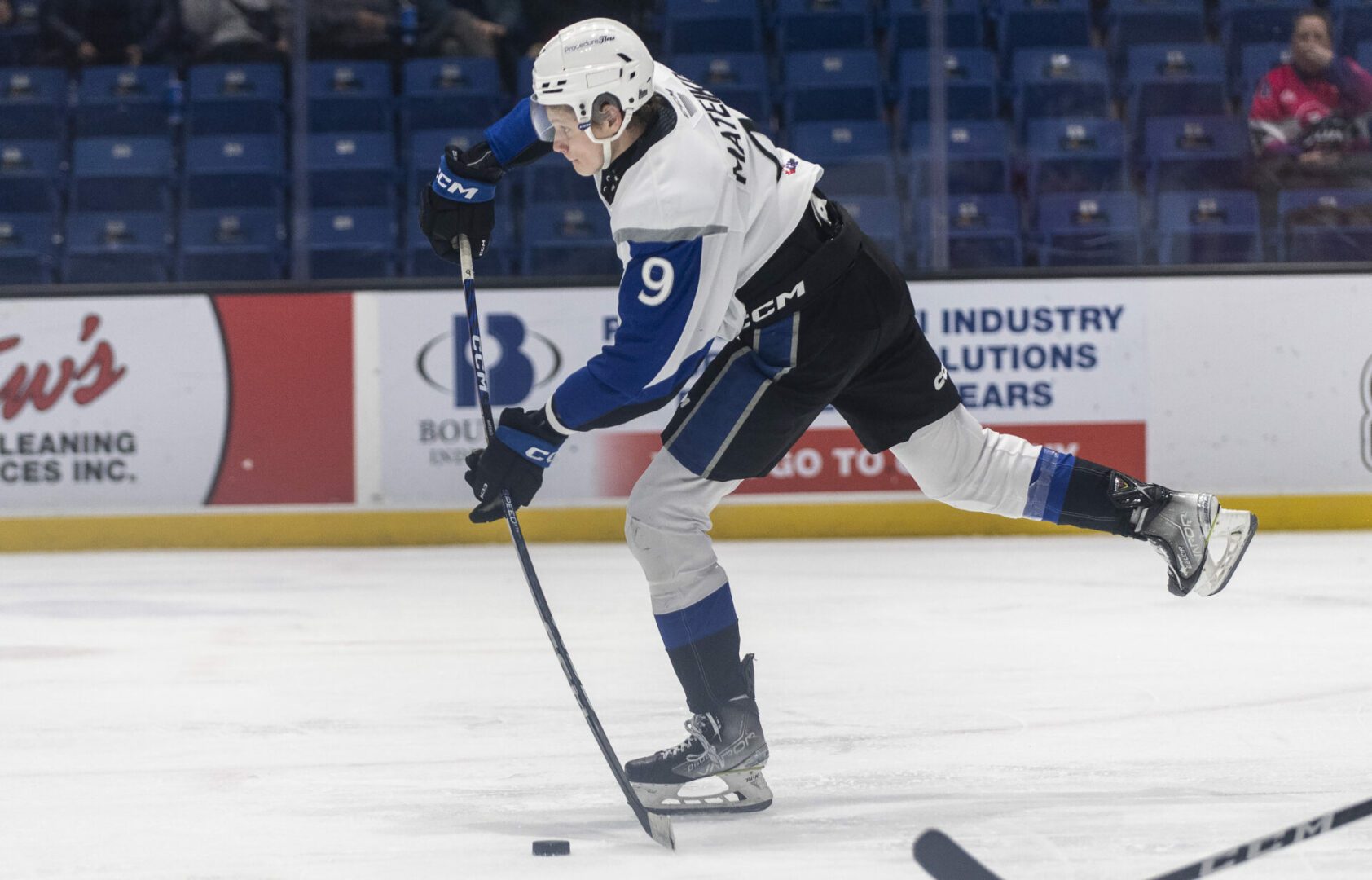 NHL apskatnieku vērtējums Mateiko ir sestais labākais kreisās malas uzbrucējs draftā