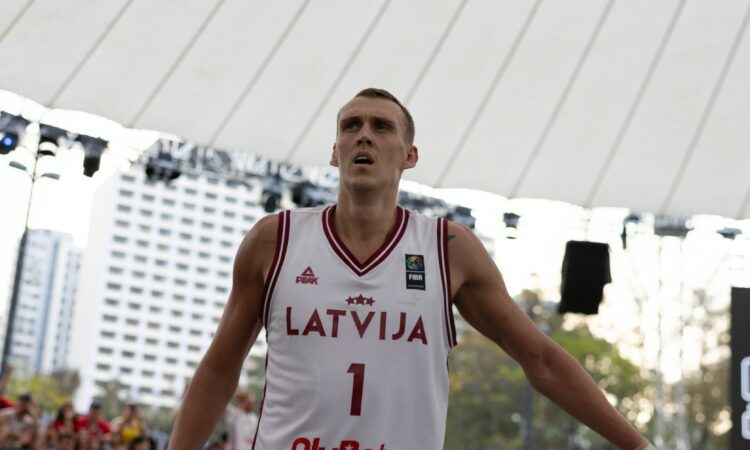 Nauris Miezis