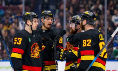 Prieki ar mīnusa zīmi – Bļugers beidzot gūst vārtus, “Canucks” zaudē Losandželosā