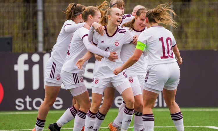 Latvijas U19 sieviešu futbola izlase