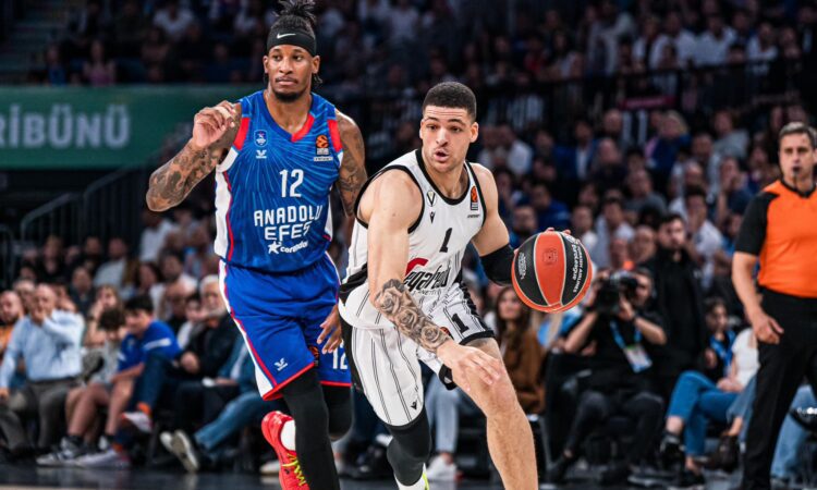 Boloņas Virtus pret Anadolu Efes