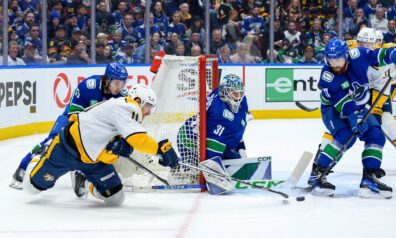 Šilovs tur līmeni, Bļugers daudz aizsargājas, “Canucks” sāpīgi zaudē