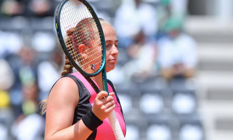 Aļona Ostapenko