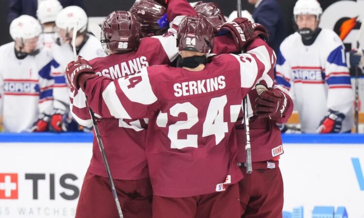 Latvijas U18 hokeja izlase