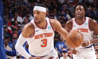 Bransons “76ers” aizsūta atpūtā, sezona galā arī “Bucks”