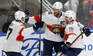 “Panthers” seko “Celtics” piemēram un panāk 3-0 NHL finālsērijā
