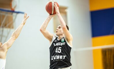 Roberts Blūms