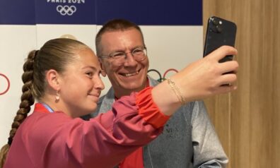 Aļona Ostapenko un Edgars Rinkēvičs