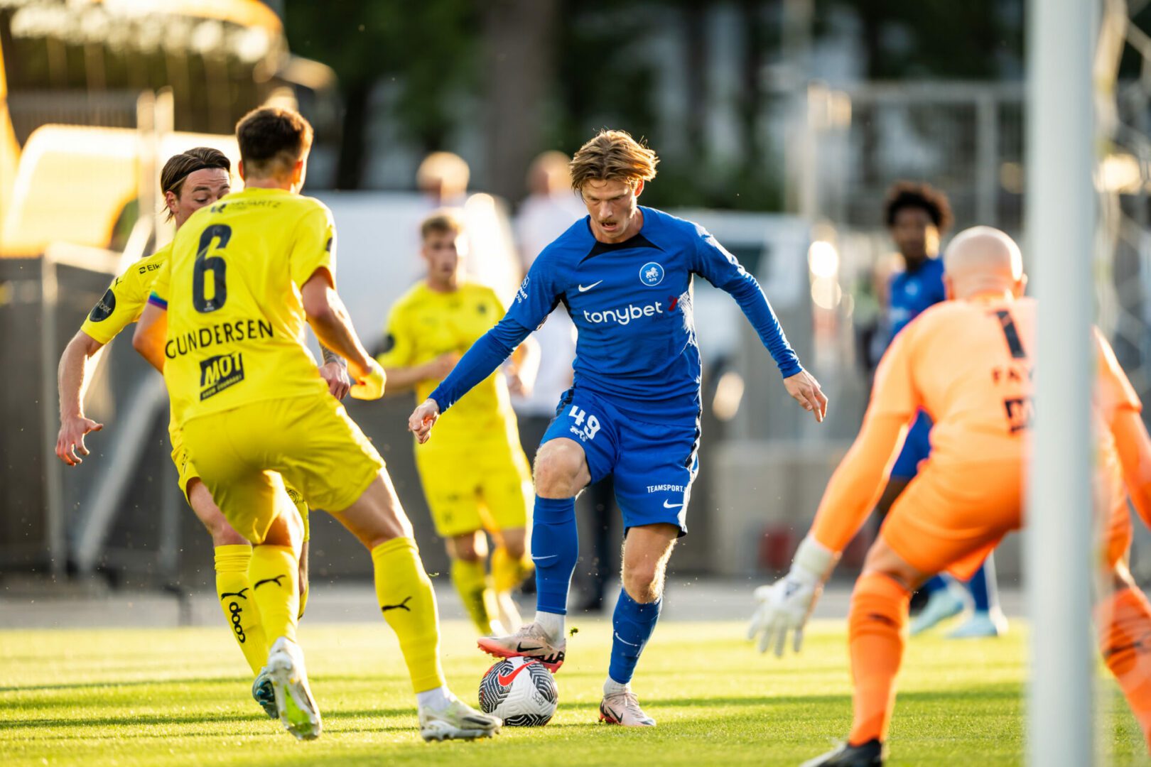 RFS starter lovende, men «kollapser» til slutt og går til Europa League