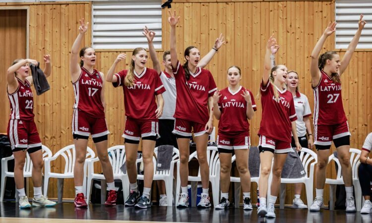 Latvijas U16 meiteņu basketbola izlase