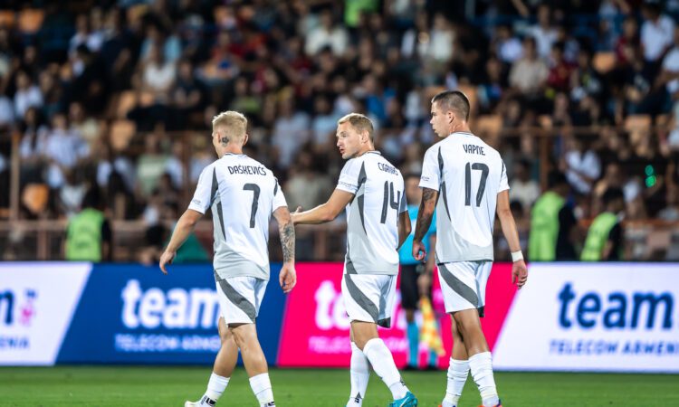 Latvijas futbola izlase