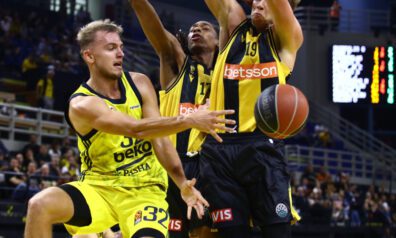 Žagars rezultatīvākais “Fenerbahce” uzvarā pret “VEF Rīga” pretiniekiem FIBA ČL