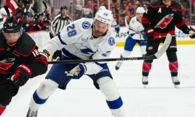 Girgensons aktīvs spēka spēlē, “Lightning” piektā uzvara pēc kārtas