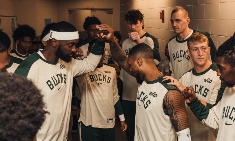 Anžejs Pasečņiks un Milvoki "Bucks"