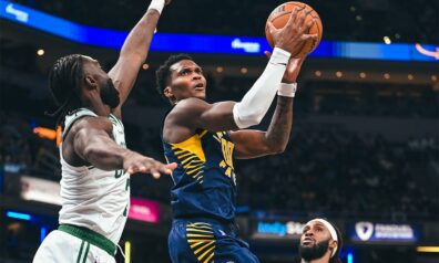“Celtics” drāmā zaudē, Bronijs dzimtajā pilsētā gūst pirmos punktus NBA