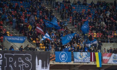 “Galatasaray” fani nodarījuši miesas bojājumus diviem RFS līdzjutējiem