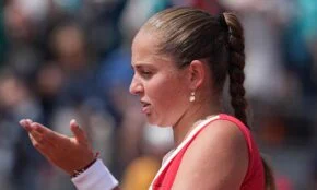 Aļona Ostapenko