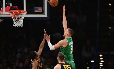Porziņģim teicams sniegums, “Celtics” katastrofāls puslaiks pret NBA “karstāko” komandu