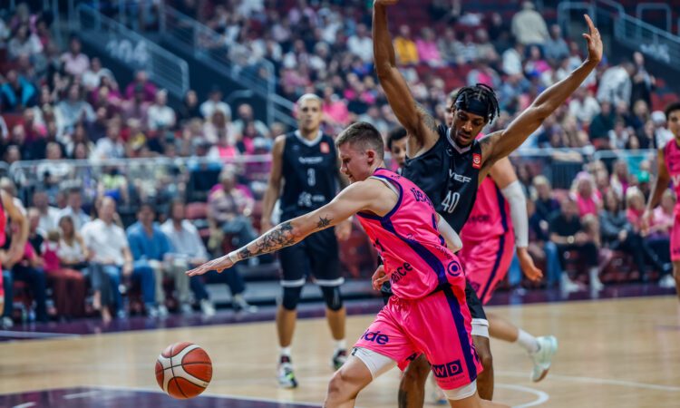 Roberts Bērziņš un Džakvons Lorenss