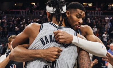 Neapturamais Adetokunbo izjauc Bankero atgriešanās “ballīti”, “Thunder” dominē Ņujorkā