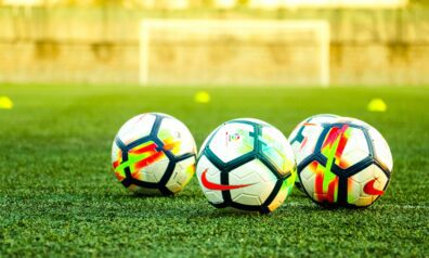 Futbola bumbas