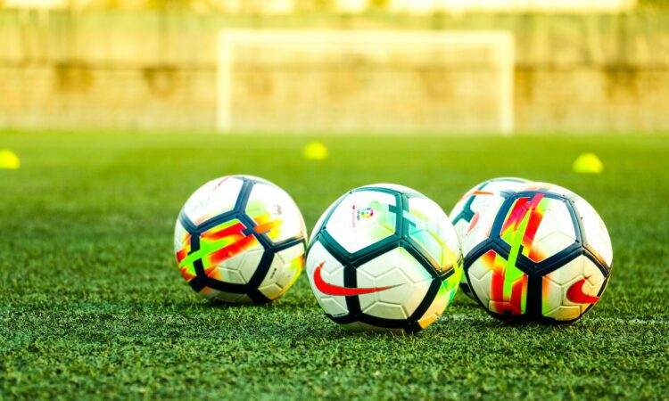 Futbola bumbas