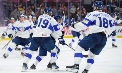 Somi papildlaikā sarūgtina zviedrus, U20 PČ finālā izlases no Latvijas grupas