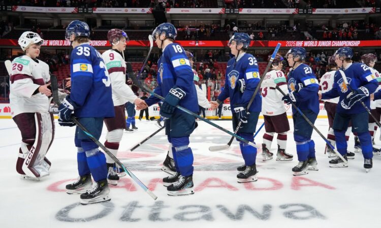 Latvijas un Somijas U20 hokeja izlases
