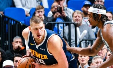 Neapturamais Jokičs ar trešo “triple-double” pēc kārtas kaldina “Nuggets” panākumu