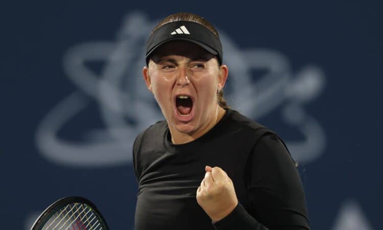 Aļona Ostapenko