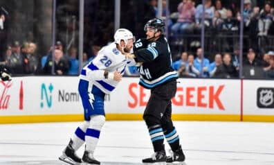 Girgensonam pēc netīra spēka paņēmiena sevi jāaizstāv, Balinskim neveiksme pret NHL līderiem