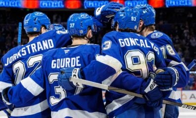 Girgensona pārstāvētā “Lightning” izcīna graujošāko uzvaru NHL šosezon