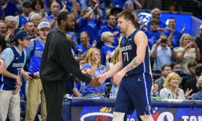 Teo Pinsons un Luka Dončičs