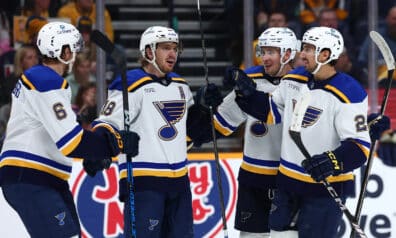 “Canucks” arvien vairāk jāsatraucas – “Blues” turpina iespaidīgo uzvaru sēriju