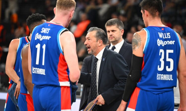 Rolands Šmits un Luka Banki