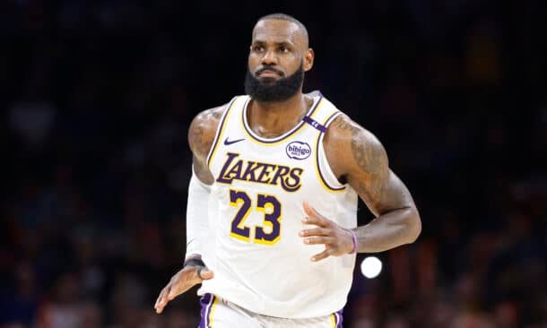 Lebrons Džeimss