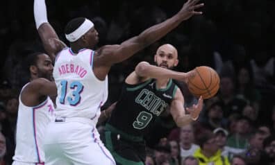 Porziņģi atpūtina, “Celtics” varenais uzvaru gājiens tiek pārtraukts