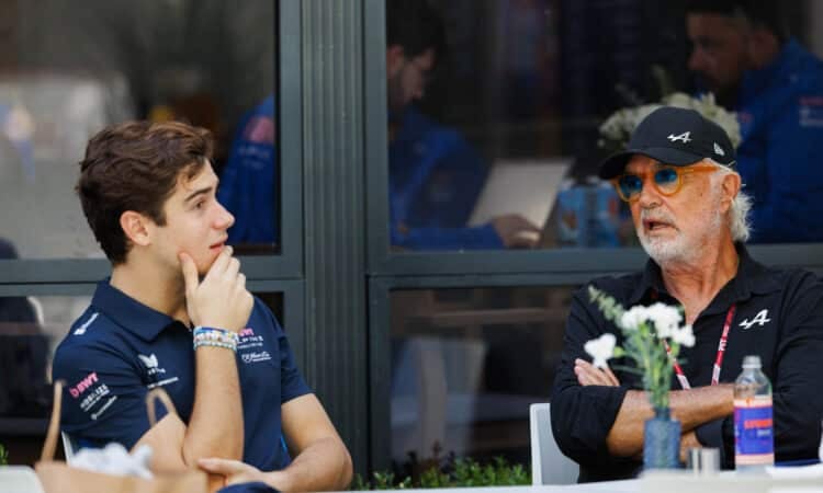 Franko Kolapinto un Flavio Briatore