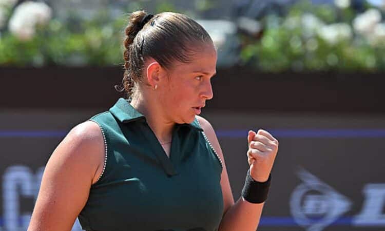 Aļona Ostapenko