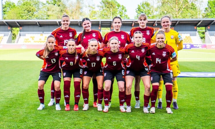 Latvijas sieviešu futbola izlase