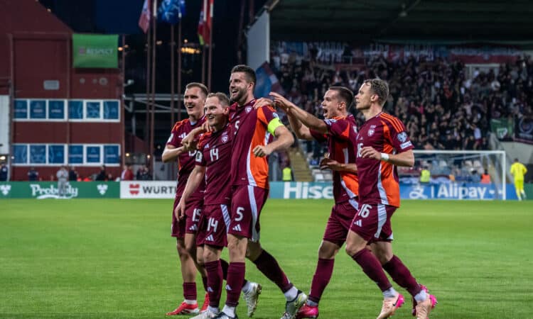 Latvijas futbola izlase