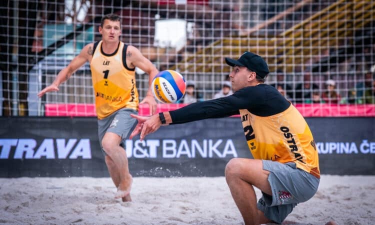 Mārtiņš Pļaviņš un Kristians Fokerots