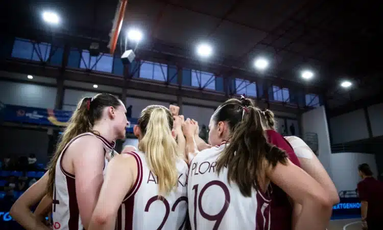 Latvijas U18 sieviešu basketbola izlase