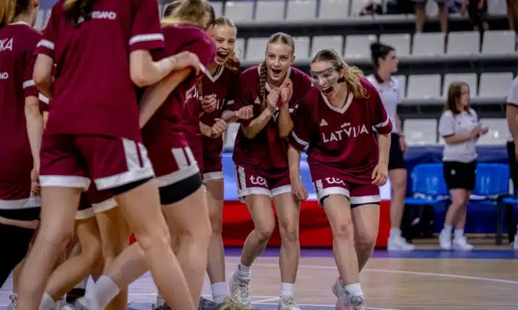 Latvijas U18 sieviešu basketbola izlase